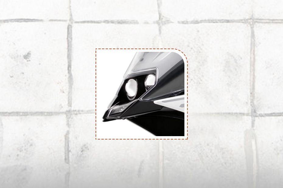 KTM RC 250 Head Light View KTM RC 250 Head Light View