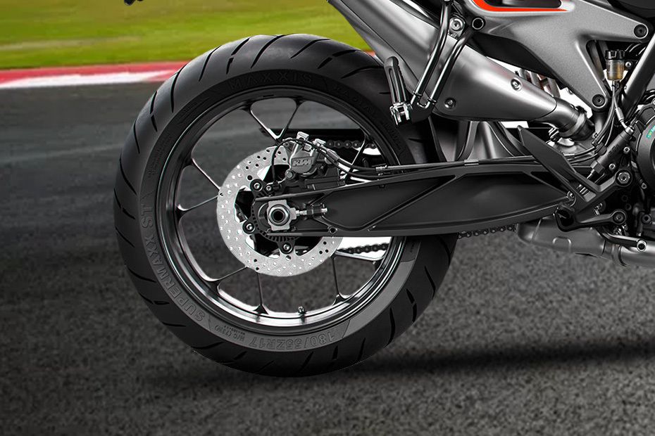 KTM Duke 790 Rear Tyre KTM Duke 790 Rear Tyre