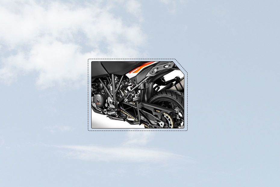 KTM 1290 Super Adventure S Engine View KTM 1290 Super Adventure S Engine View