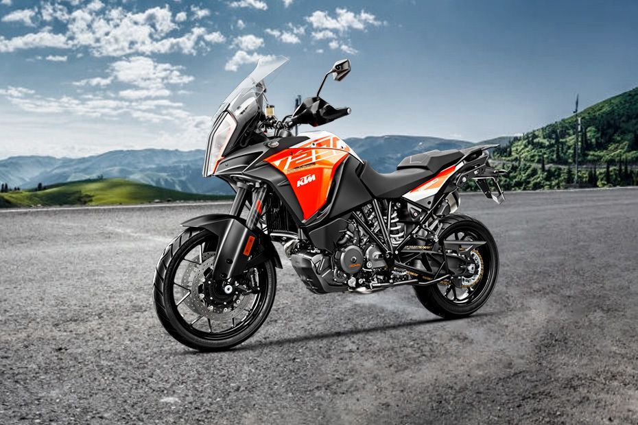 KTM 1290 Super Adventure S Slant Front View Full Image KTM 1290 Super Adventure S Slant Front View Full Image