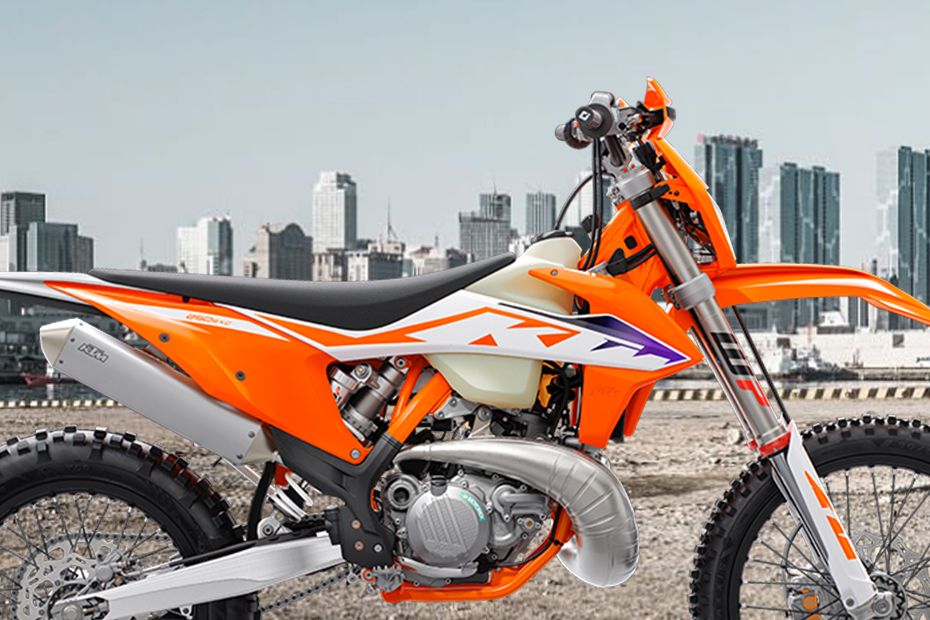 KTM 250 EXC TPI Fuel Tank View