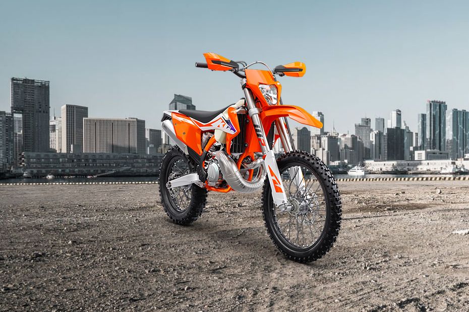 KTM 250 EXC TPI Slant Rear View Full Image