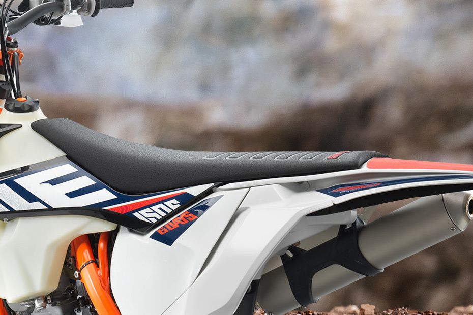 KTM 250 EXC TPI Six Days Rider Seat View KTM 250 EXC TPI Six Days Rider Seat View