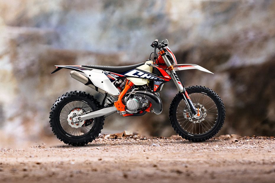 KTM 250 EXC TPI Six Days Right Side Viewfull Image KTM 250 EXC TPI Six Days Right Side Viewfull Image