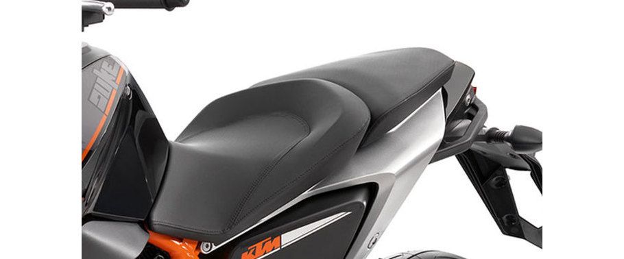KTM 690 Duke Rider Seat View KTM 690 Duke Rider Seat View