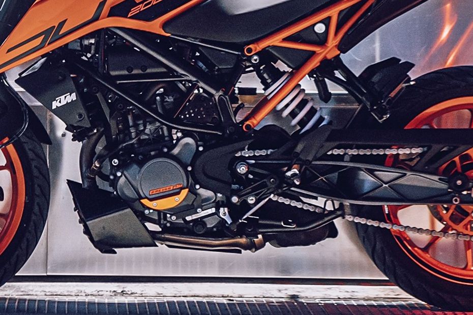 KTM Duke 200 Engine View KTM Duke 200 Engine View