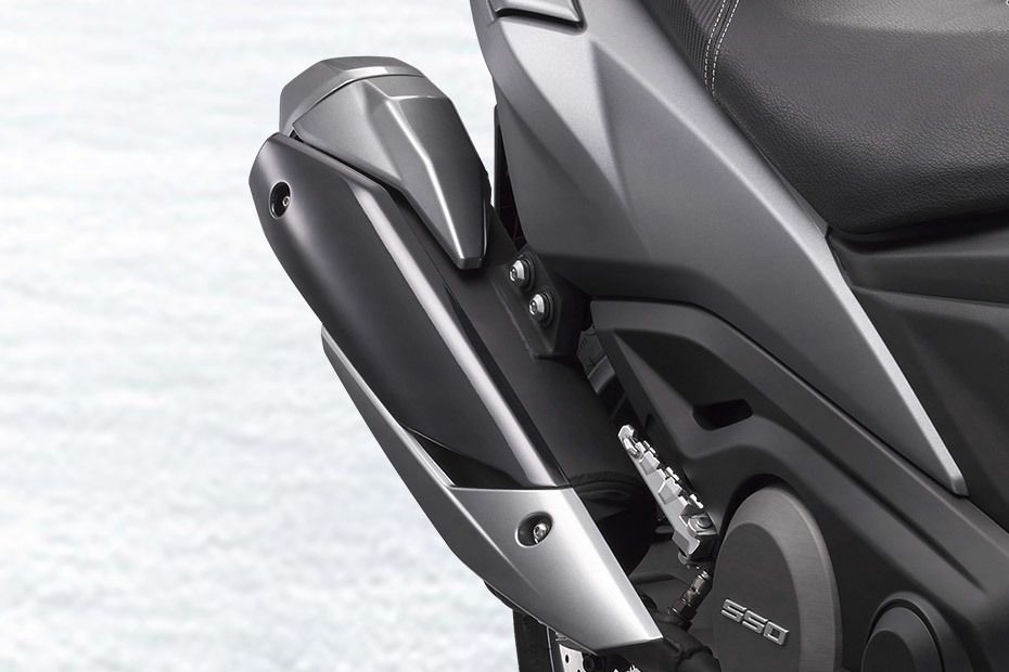 Kymco AK 550i Exhaust View