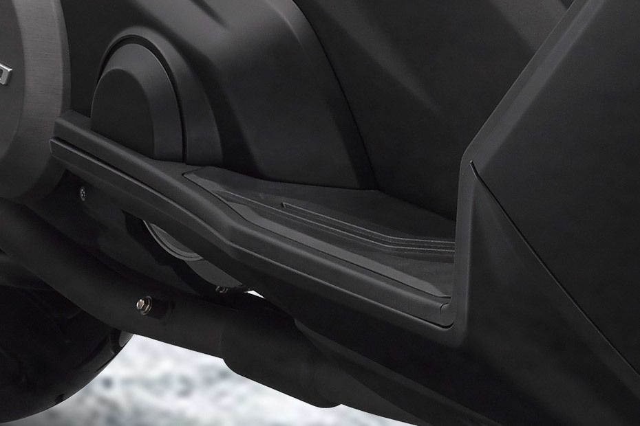 Kymco AK 550i Foot Rest View