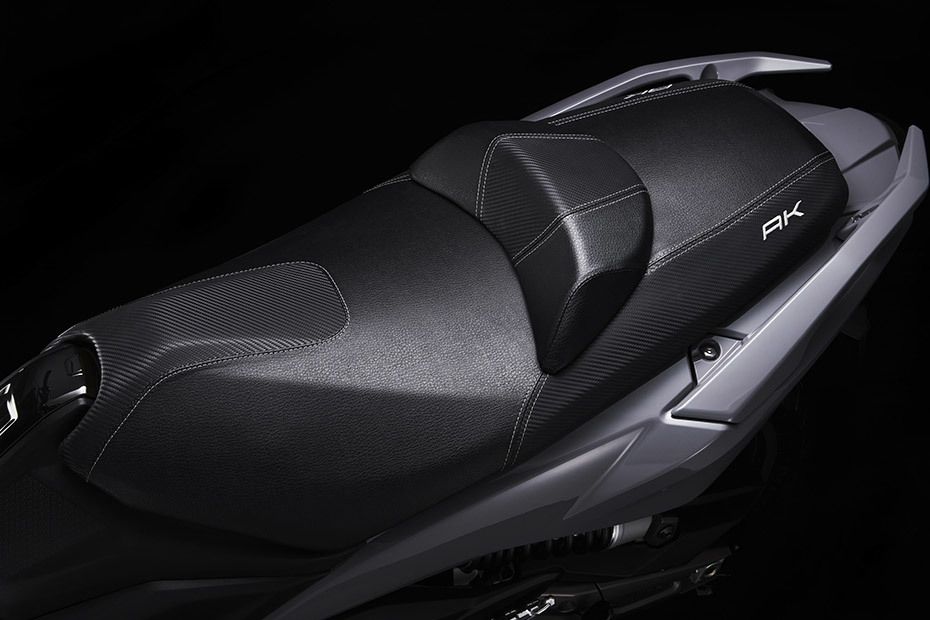 Kymco AK 550i Rider Seat View