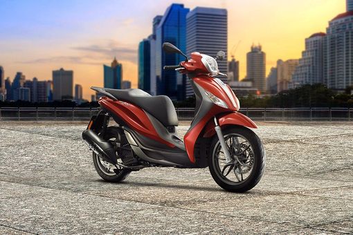 Discontinued Piaggio Medley S 150 ABS Features Specs