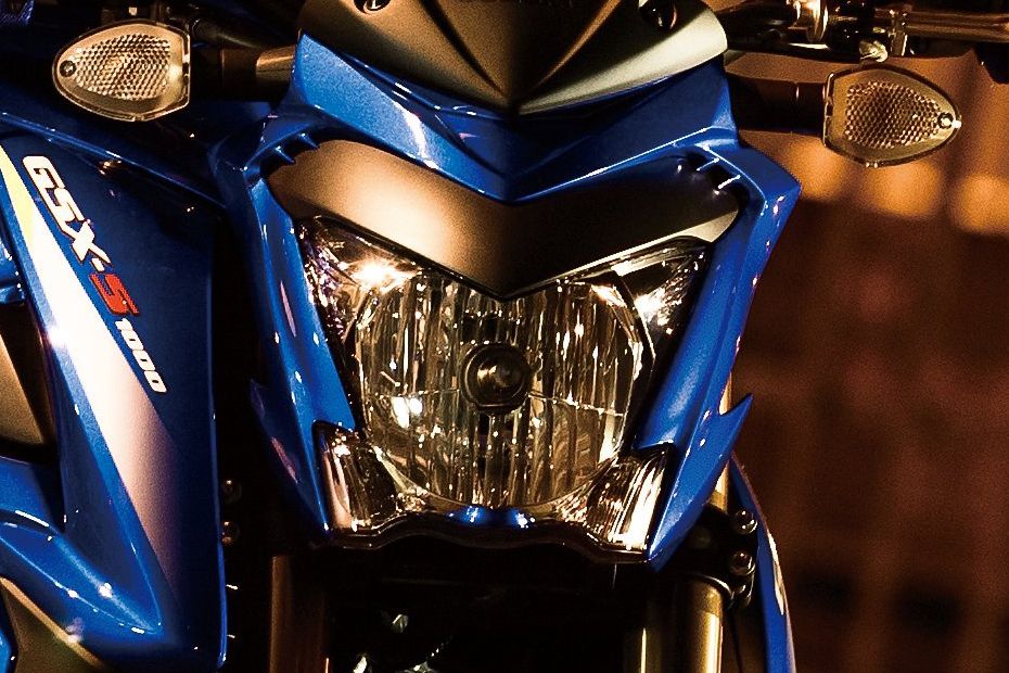 Suzuki GSX-S1000 Head Light View Suzuki GSX-S1000 Head Light View