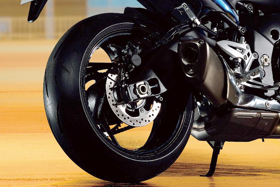 Suzuki GSX S1000 F Drive View Suzuki GSX S1000 F Drive View