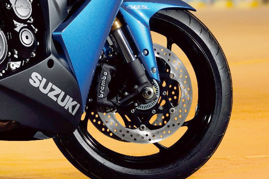 Suzuki GSX S1000 F Front Tyre Suzuki GSX S1000 F Front Tyre