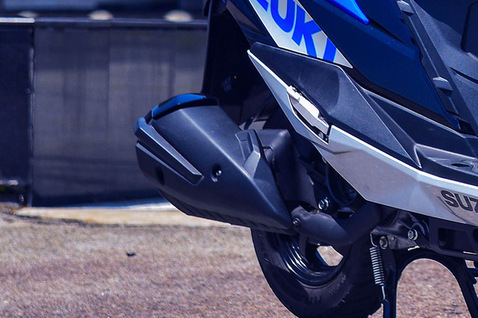 Suzuki Avenis 125 Exhaust View