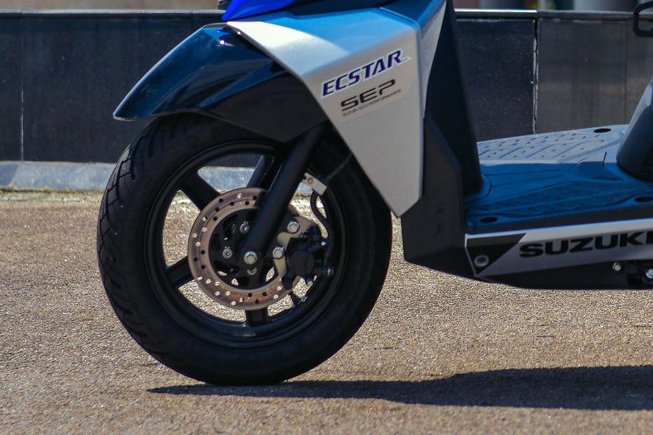 Suzuki Avenis 125 Front Tyre View