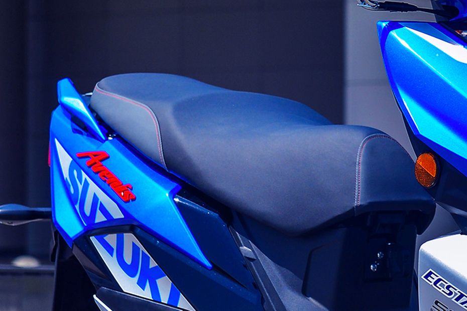 Suzuki Avenis 125 Rider Seat View