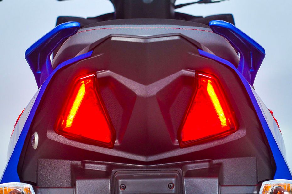 Suzuki Avenis 125 Tail Light View