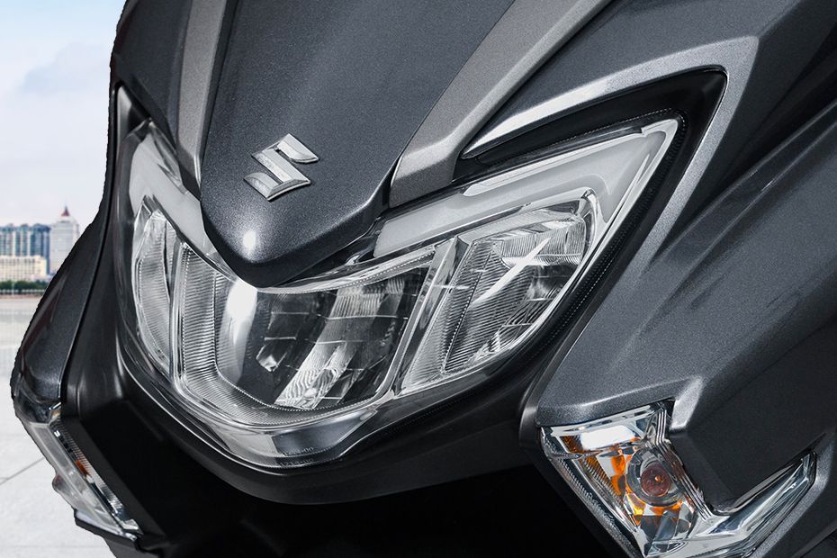 Suzuki Burgman Street 125 EX Head Light View