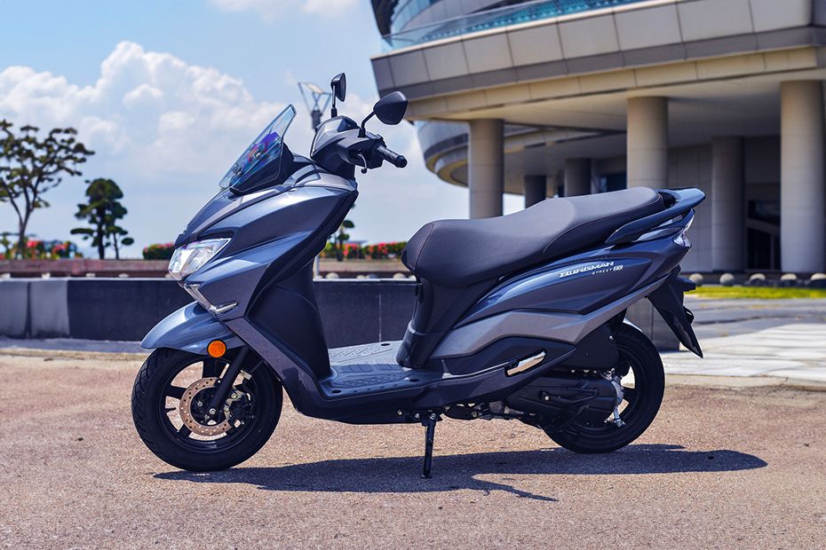 Suzuki Burgman Street 125 EX Left Side View Full Image