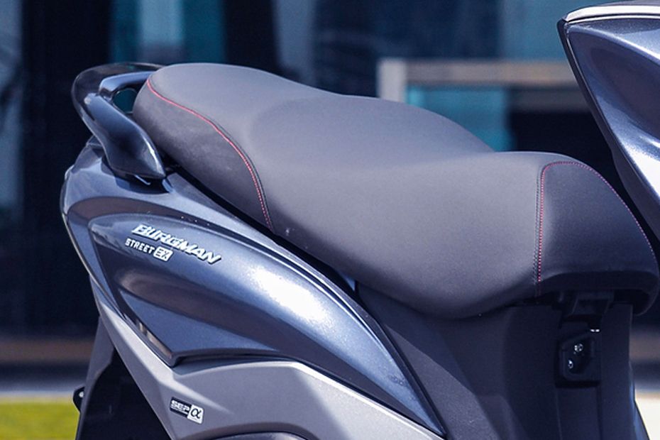 Suzuki Burgman Street 125 EX Rider Seat View