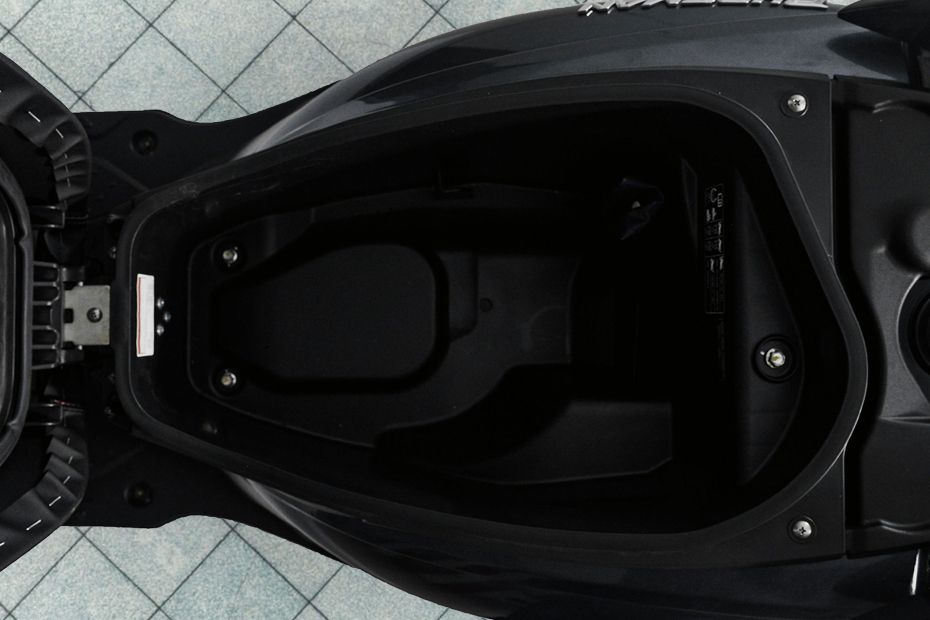 Suzuki Burgman Street 125 EX Seat Storage Side View