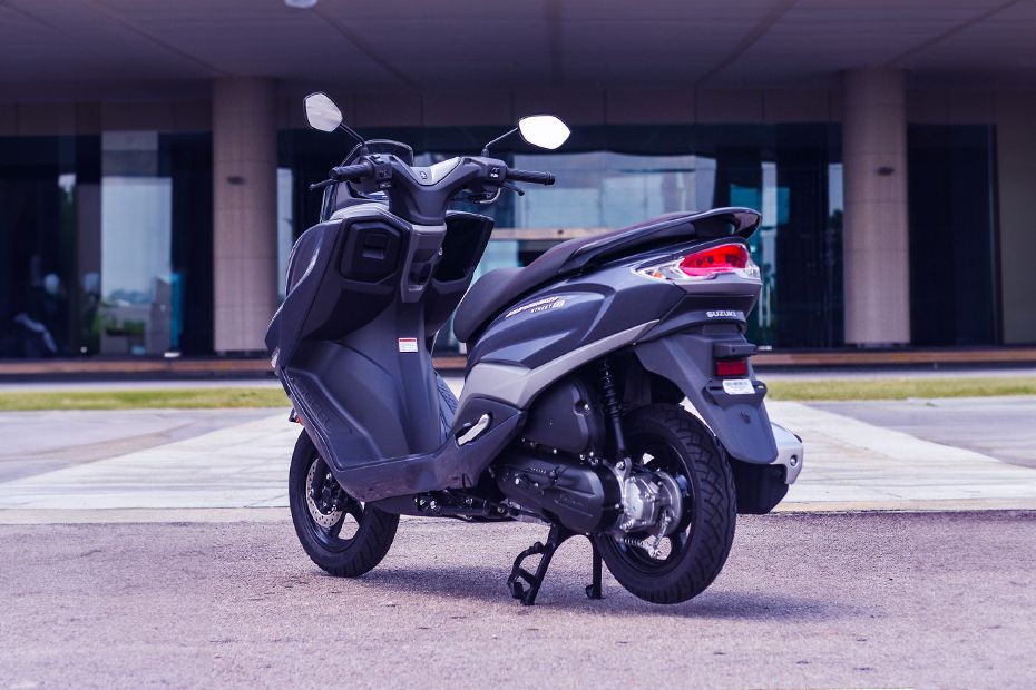 Suzuki Burgman Street 125 EX Slant Back Side View Right