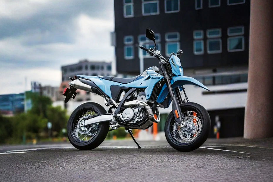 Motosikal Suzuki DR-Z4SM Standard 2026 di Malaysia