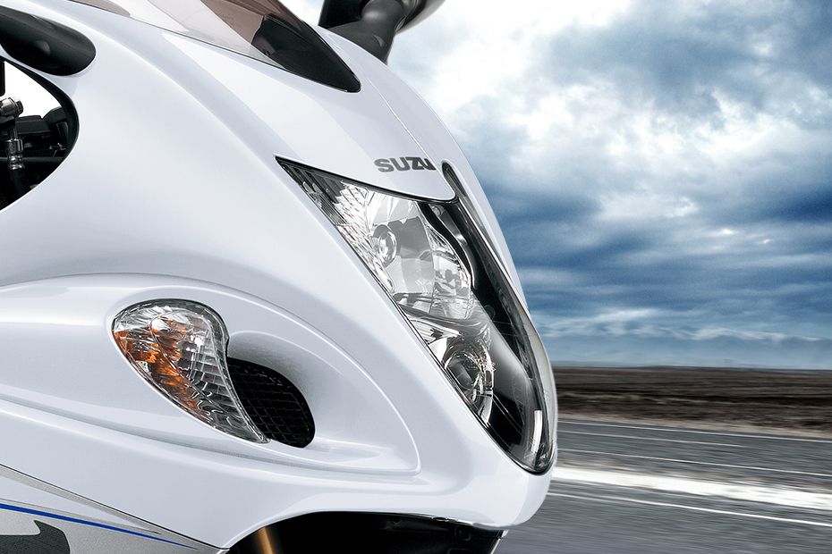 Suzuki Hayabusa Head Light View Suzuki Hayabusa Head Light View