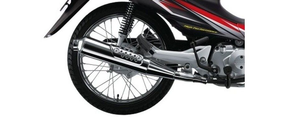 Suzuki Smash Revo Rear Tyre Suzuki Smash Revo Rear Tyre