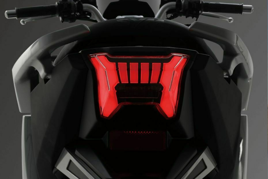 Sym Husky 200 Tail Light View Sym Husky 200 Tail Light View