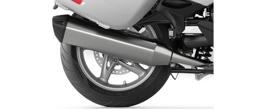 Triumph Trophy SE Rear Tyre Triumph Trophy SE Rear Tyre