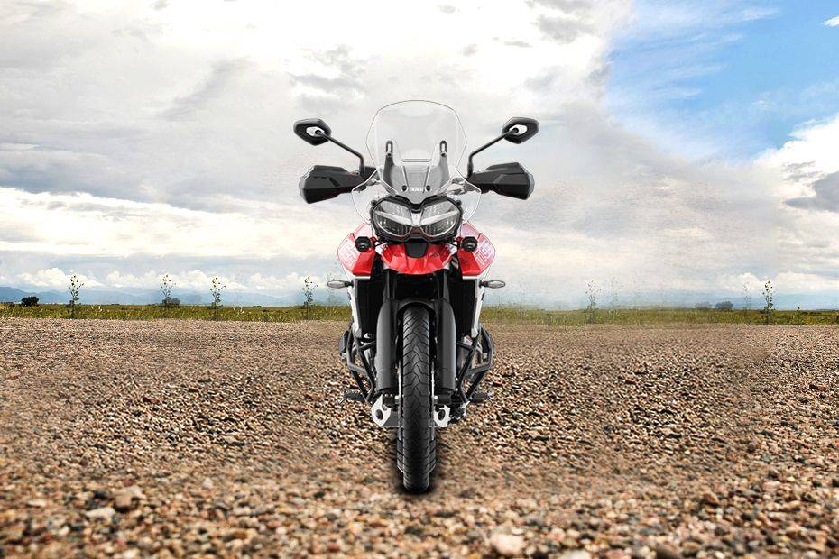Triumph Tiger 800 Front View Full Image Triumph Tiger 800 Front View Full Image