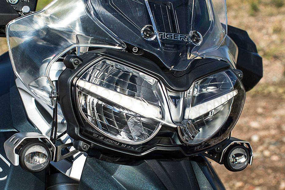 Triumph Tiger 800 Head Light View Triumph Tiger 800 Head Light View