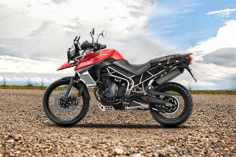 Triumph Tiger 800 Left Side View Full Image Triumph Tiger 800 Left Side View Full Image