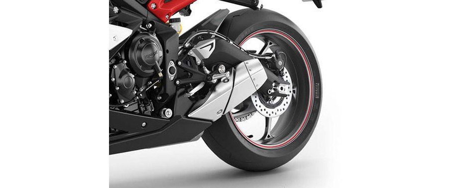 Triumph Daytona 675 Rear Tyre Triumph Daytona 675 Rear Tyre