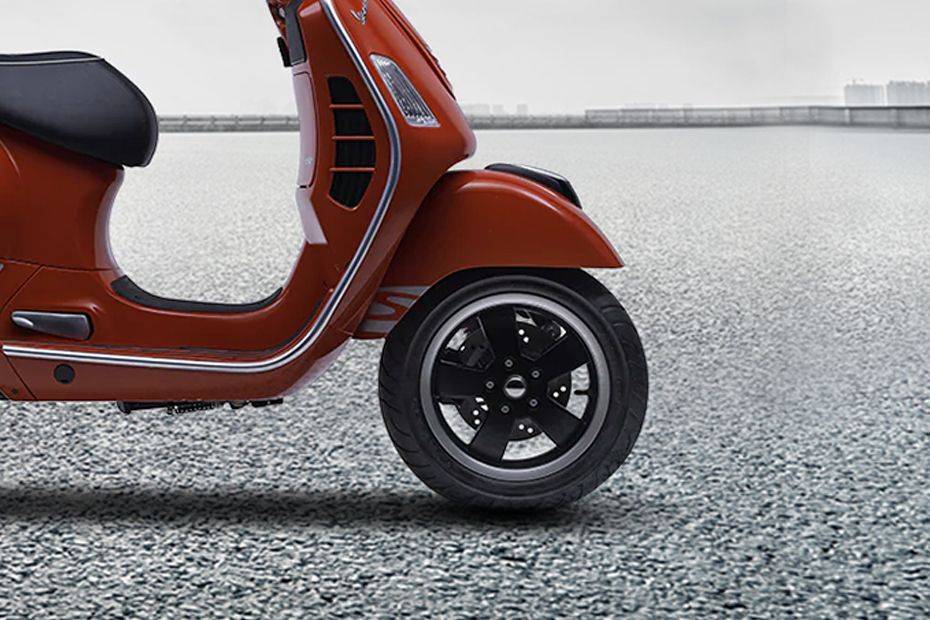 特価 Features GTS Vespa Discontinued & Zigwheels | Specs アイドルグッズ