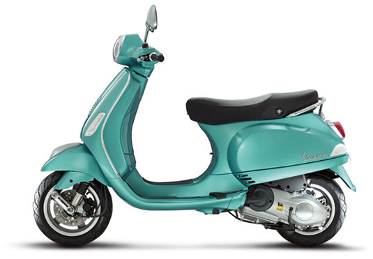 Vespa LX 150 Left Side View Full Image