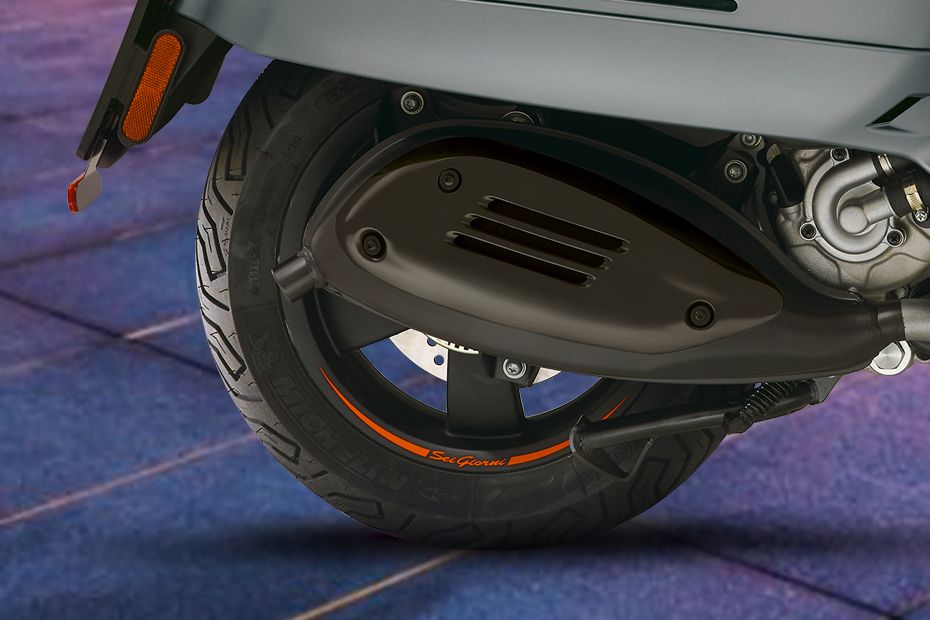 Vespa Sei Giorni Rear Tyre