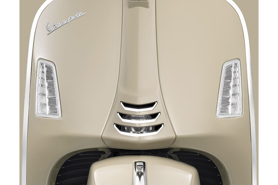Vespa GTS Classic 300 Side Indicators Front