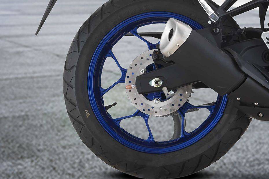 Yamaha YZF-R25 Rear Tyre Yamaha YZF-R25 Rear Tyre