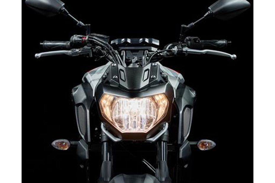 Yamaha MT-07 Head Light View Yamaha MT-07 Head Light View
