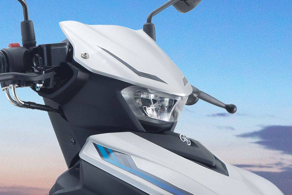 Yamaha Y16ZR Head Light View Yamaha Y16ZR Head Light View