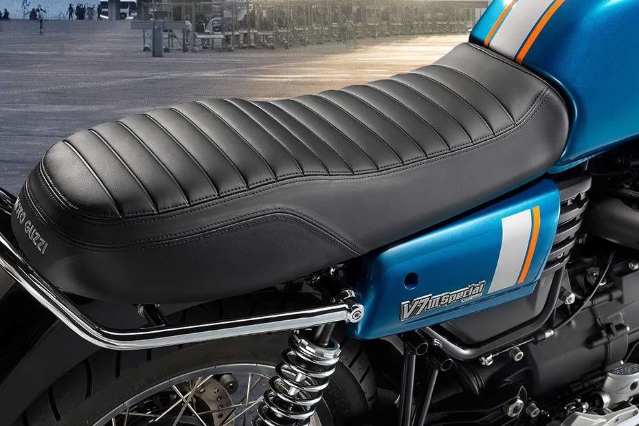 Moto Guzzi V7 III Back Rest View Moto Guzzi V7 III Back Rest View