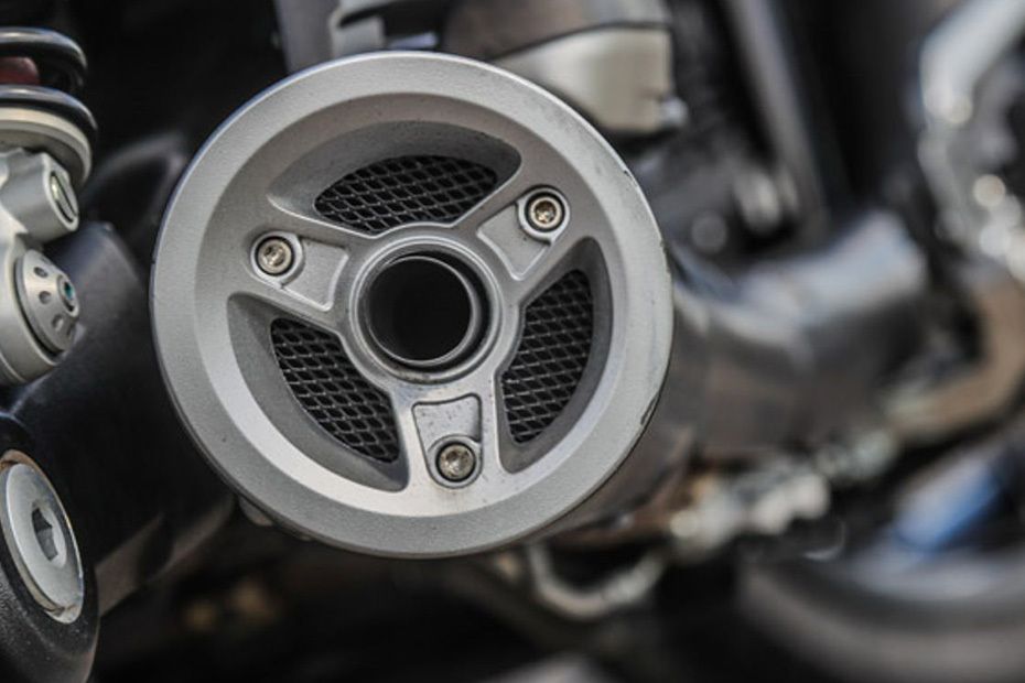 Moto Guzzi Audace Exhaust View