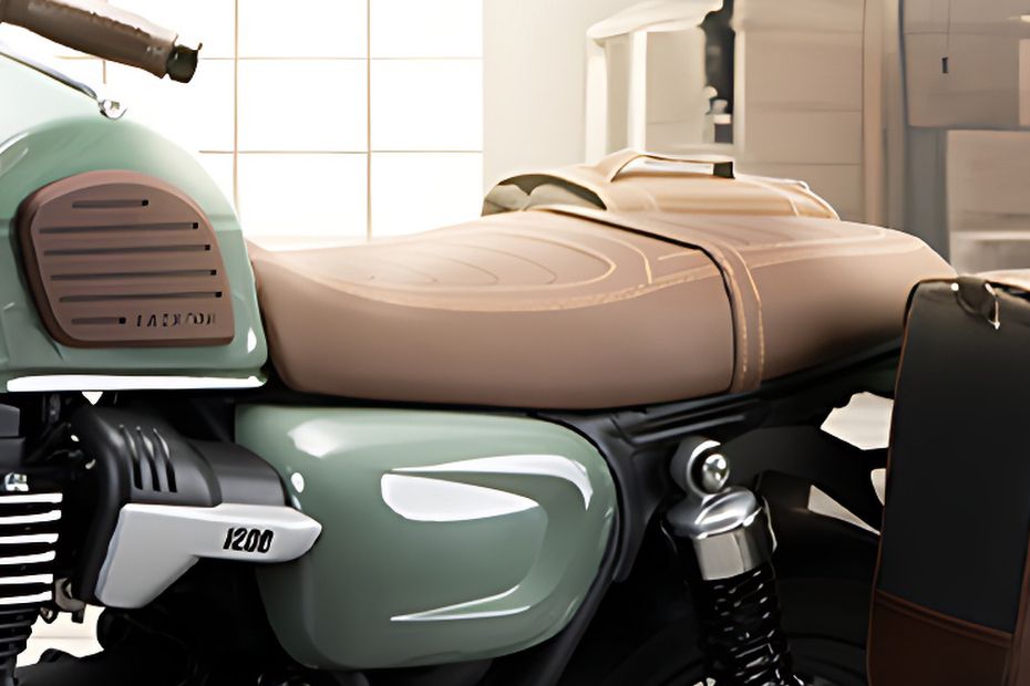 Brixton Cromwell 1200 Rider Seat View Brixton Cromwell 1200 Rider Seat View