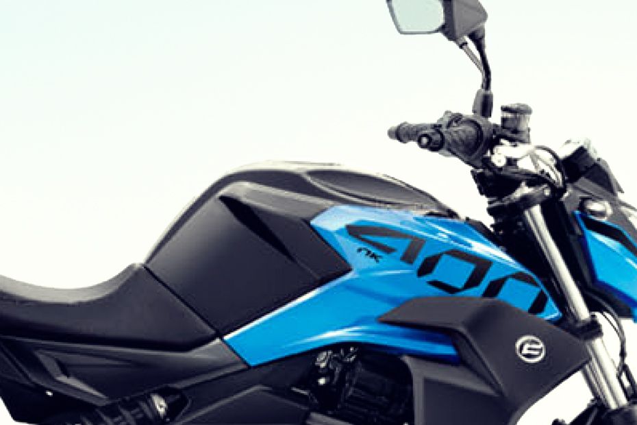 CFMoto  400 NK Fuel Tank View
