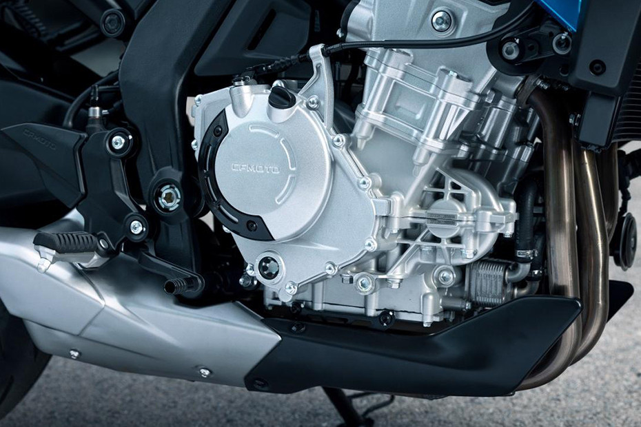 CFMoto 675NK Engine View