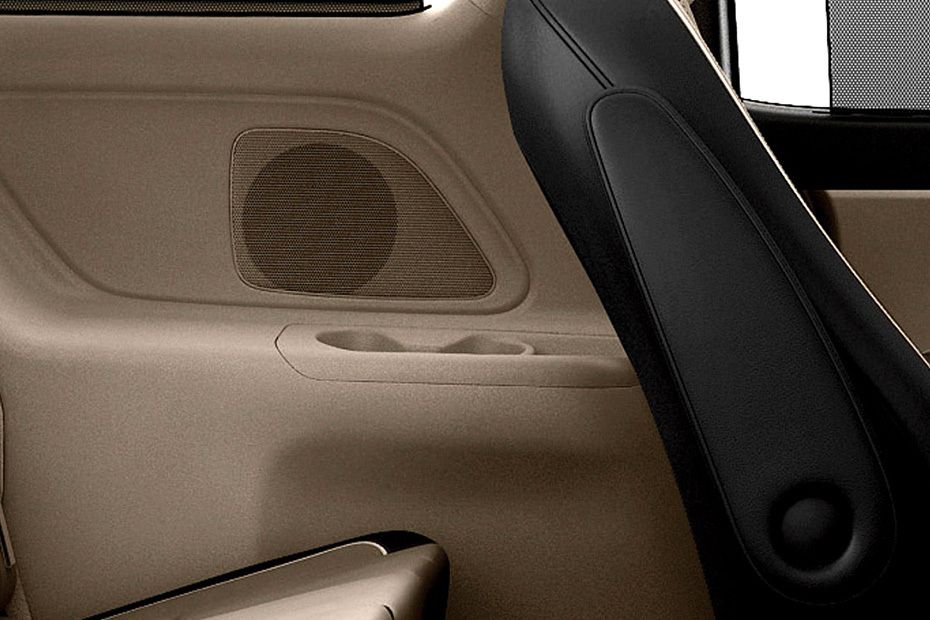 Speakers View of Kia Grand Carnival Speakers View of Kia Grand Carnival