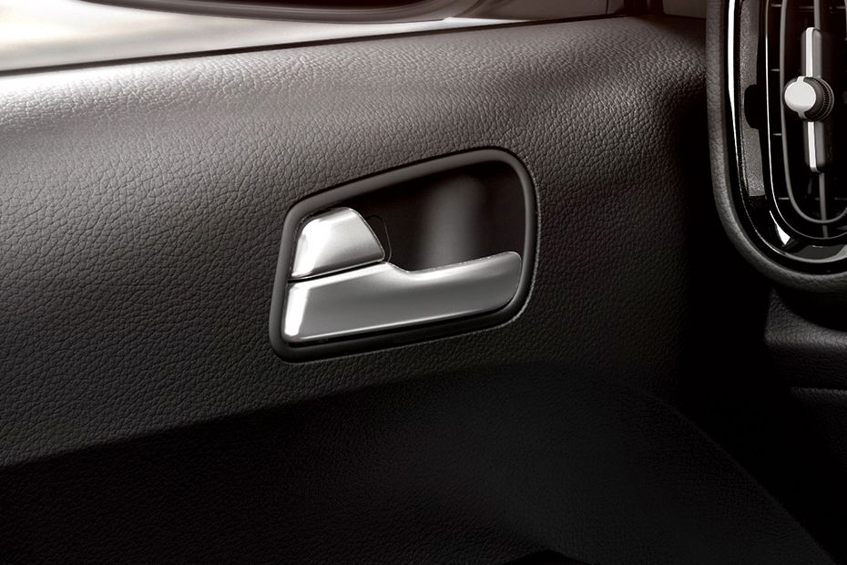 door handle interior of Kia Picanto