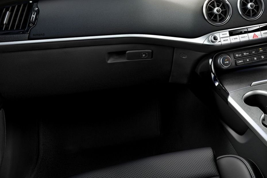 Kia Stinger Glove Box